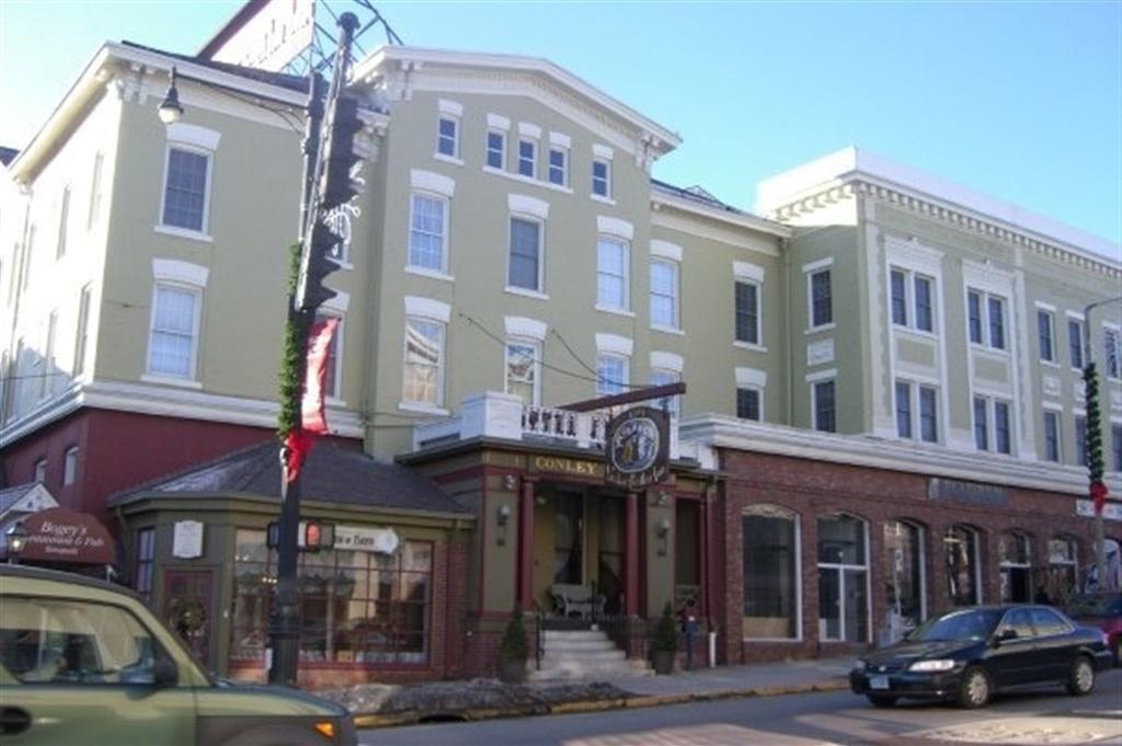 The Yankee Pedlar Inn Torrington Экстерьер фото