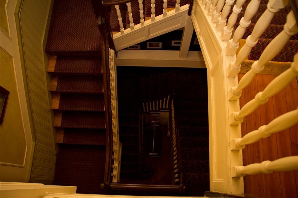 The Yankee Pedlar Inn Torrington Экстерьер фото