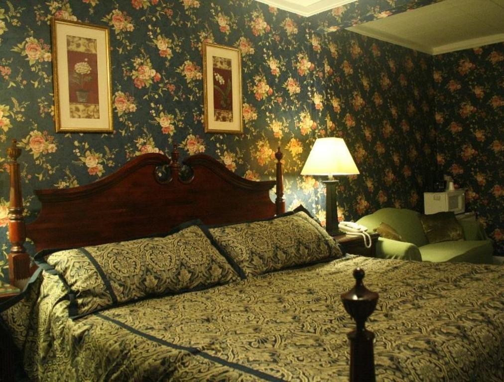 The Yankee Pedlar Inn Torrington Номер фото