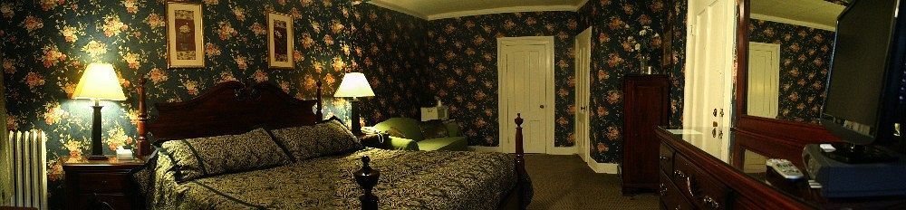 The Yankee Pedlar Inn Torrington Экстерьер фото